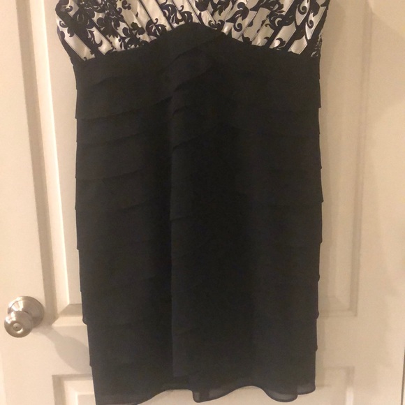 Cocktail dress size 16 - Picture 3 of 5